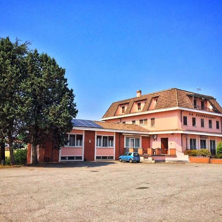 Locanda La Castellana Castello d'Agogna Экстерьер фото